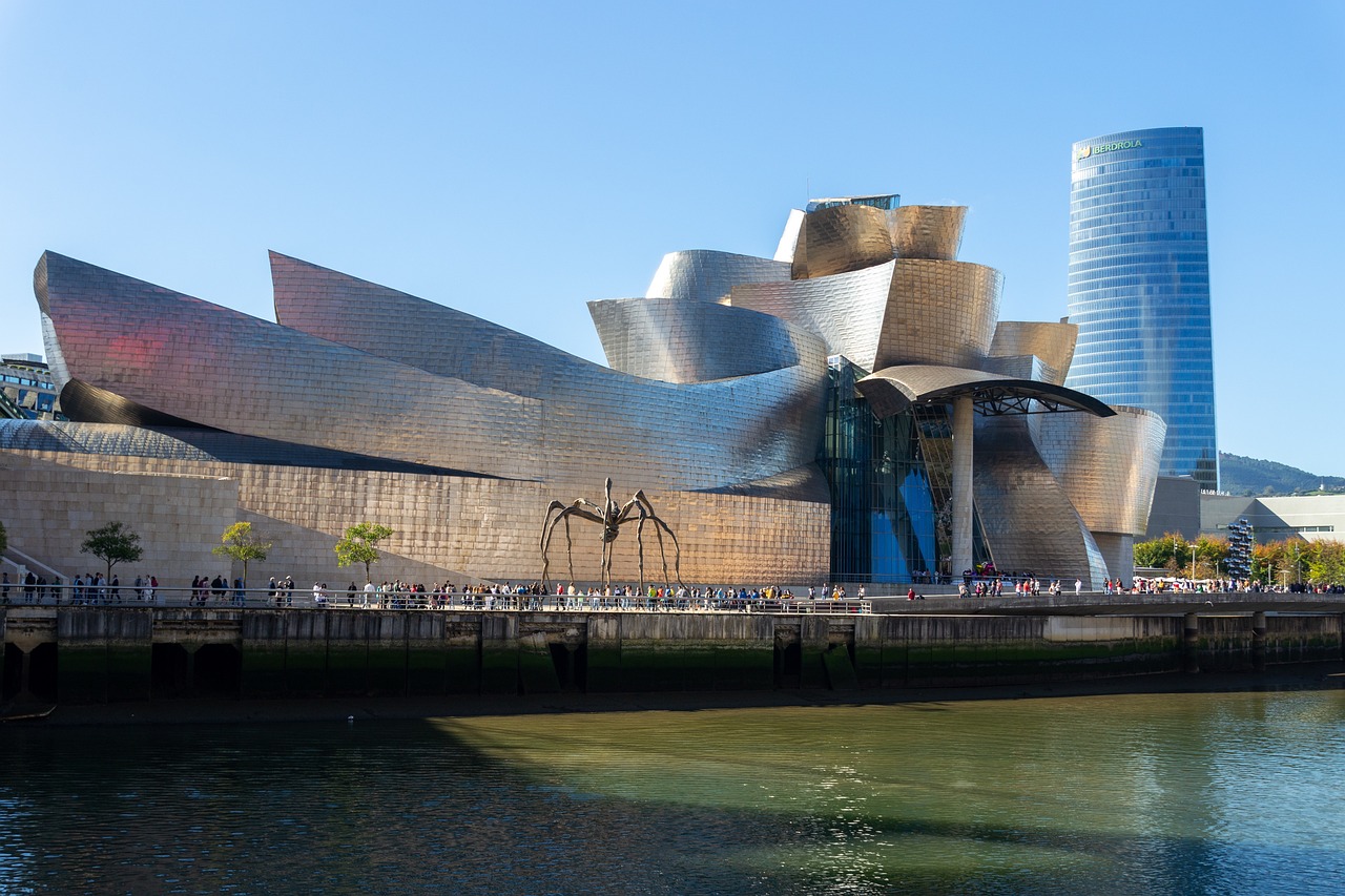 Sanatın İncileri İspanya'daki Guggenheim Müzesi, Reina Sofia Müzesi ve Modern Sanatın Keşfi